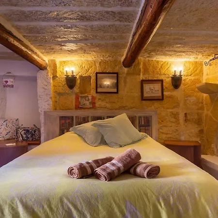 빌라 Authentic Gozitan House Sleeping Up To 21! *