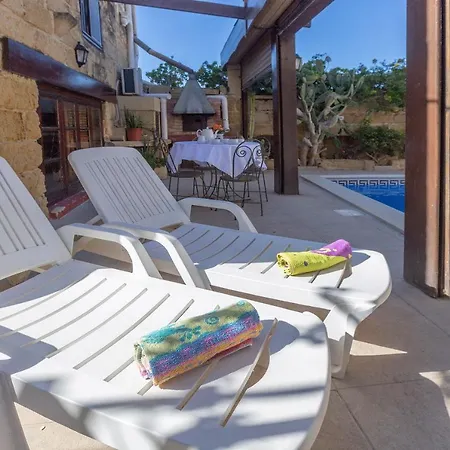 빌라 Authentic Gozitan House Sleeping Up To 21! *