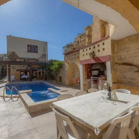 빌라 Authentic Gozitan House Sleeping Up To 21!