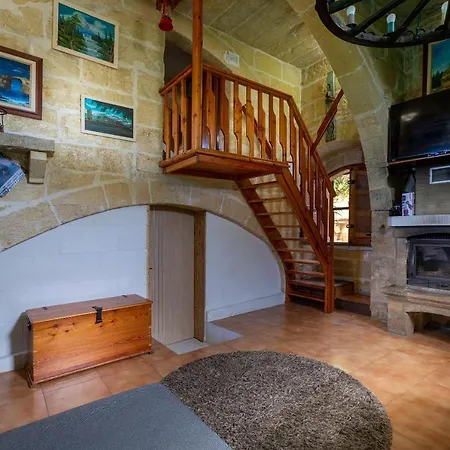 Authentic Gozitan House Sleeping Up To 21! Villa