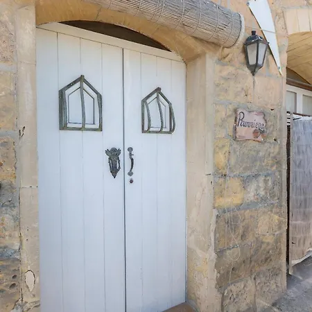 Authentic Gozitan House Sleeping Up To 21! *